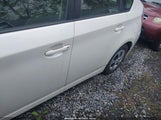 TOYOTA PRIUS THREE JTDKN3DU5E1764274 снимка