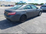 TOYOTA CAMRY LE 4T1BE46K49U332339 снимка