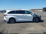 Toyota Sienna Le 5TDBRKEC1NS104739 снимка