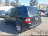 MERCEDES-BENZ ML 430 4JGAB72E0XA075409 photo