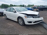 Volkswagen Passat 2.5L Wolfsburg Edition 1VWAP7A33EC008114 снимка
