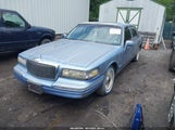 LINCOLN TOWN CAR EXECUTIVE 1LNLM81W9SY676031 photo