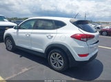 HYUNDAI TUCSON SE KM8J23A4XHU507957 снимка