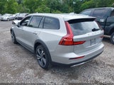 VOLVO V60 CROSS COUNTRY B5 PLUS YV4L12WK4S2149577 fotografie