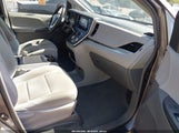 Toyota Sienna Le 8 Passenger 5TDKK3DC1GS716759 fotografie