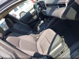 TOYOTA COROLLA LE 5YFB4MDE8RP088051 снимка