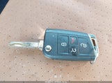 VOLKSWAGEN TIGUAN 2.0T SE/2.0T SEL 3VV2B7AX8JM088223 снимка