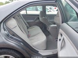 TOYOTA CAMRY LE 4T1BE46K58U210944 снимка