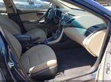 HYUNDAI ELANTRA SE 5NPDH4AE0FH628101 снимка