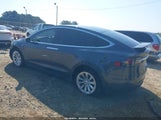 Tesla Model X Long Range Dual Motor All-Wheel Drive/Long Range Plus Dual Motor All-Wheel Drive 5YJXCBE25MF322197 fotografie
