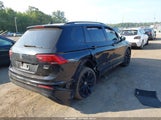 Volkswagen Tiguan 2.0T Se/2.0T Se R-Line Black/2.0T Sel 3VV2B7AX7MM024324 fotografie