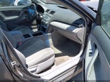 TOYOTA CAMRY LE 4T1BE46K07U027997 снимка