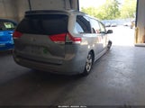TOYOTA SIENNA LE V6 8 PASSENGER 5TDKK3DC4CS226830 снимка