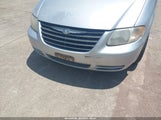 CHRYSLER TOWN & COUNTRY 1A4GP45R26B690673 снимка
