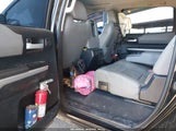 Toyota Tundra Limited 5.7L V8 5TFHW5F10GX566160 photo