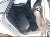 Volkswagen Passat 2.5L S 1VWAP7A3XCC020614 снимка