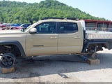 Toyota Tacoma Trd Off Road 5TFCZ5ANXJX145730 photo