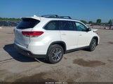 Toyota Highlander Xle 5TDJZRFH7KS578172 photo