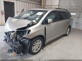 Toyota Sienna Xle Premium 8 Passenger 5TDYK3DC1FS642817 fotografie