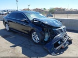 Volkswagen Passat 2.0T Se 1VWBA7A3XJC026948 photo