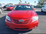 TOYOTA CAMRY LE 4T1BE46KX7U028199 снимка