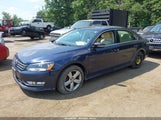 Volkswagen Passat 1.8T Limited Edition 1VWAT7A32FC117757 fotografie