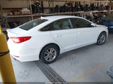 HYUNDAI SONATA SE 5NPE24AF3FH249365 снимка