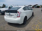 Toyota Prius Two JTDKN3DU1F2001843 снимка