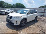 Toyota Highlander Xle 5TDKZRFH9JS550053 снимка