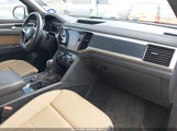 Volkswagen Atlas Cross Sport 2.0T Sel R-Line 1V2SC2CA0NC221358 photo