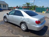 TOYOTA CAMRY LE 4T1BE30K55U043628 снимка