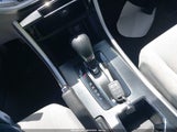 HONDA ACCORD LX 1HGCR2F3XDA118817 снимка
