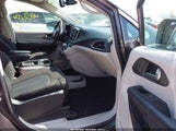 Chrysler Pacifica Touring 2C4RC1FGXLR158669 снимка