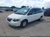 CHRYSLER TOWN & COUNTRY LX 1A4GP44RX6B752063 photo