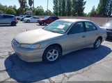 TOYOTA CAMRY LE 4T1BG22K1VU130346 fotografie