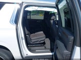 Chevrolet Suburban 4Wd High Country 1GNSKGKL3NR313685 photo
