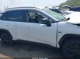 TOYOTA RAV4 HYBRID XLE JTMRWRFV7RD243677 снимка