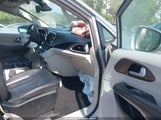 Chrysler Pacifica Touring-L 2C4RC1BG1HR598874 снимка