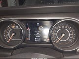 JEEP WRANGLER UNLIMITED SAHARA 4X4 1C4HJXEN8KW588369 fotografie