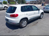 VOLKSWAGEN TIGUAN S WVGAV7AX4CW603198 снимка