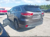 TOYOTA HIGHLANDER XLE 5TDKZRFH6HS205427 снимка