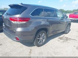 TOYOTA HIGHLANDER XLE 5TDKZRFH6HS205427 снимка