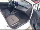 TOYOTA COROLLA LE 5YFB4MDE8SP291415 снимка