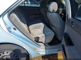 TOYOTA CAMRY LE 4T1BE32K75U609978 снимка