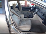 TOYOTA CAMRY XLE 4T4BF1FK3DR335372 снимка