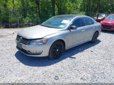 VOLKSWAGEN PASSAT 1.8T SPORT 1VWBT7A39EC073937 снимка