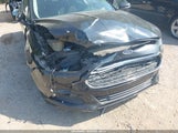 Ford Fusion Se 1FA6P0HD8F5103052 снимка