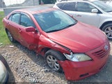 TOYOTA CAMRY LE 4T1BE46KX7U045942 снимка