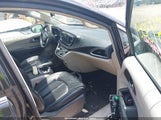 Chrysler Voyager Lxi 2C4RC1DG4LR145063 снимка