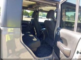 Jeep Gladiator Sport S 4X4 1C6HJTAG9ML506175 photo